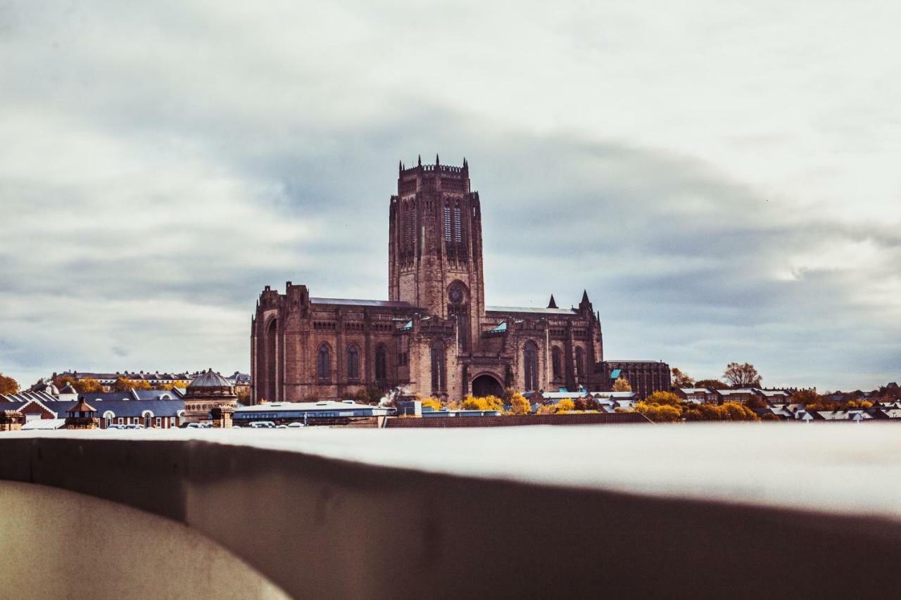 Serviced Apartment In Liverpool City Centre - Free Parking - Balcony - By Happy Days Zewnętrze zdjęcie